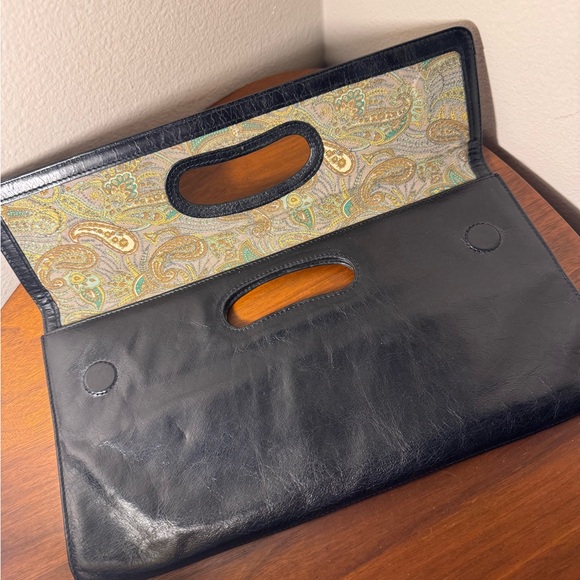 Hobo Katrina Black Leather Clutch - Picture 6 of 8